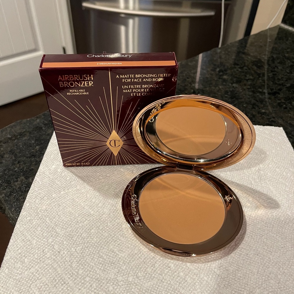 Charlotte Tilbury Airbrush Bronzer(shade 2 medium)